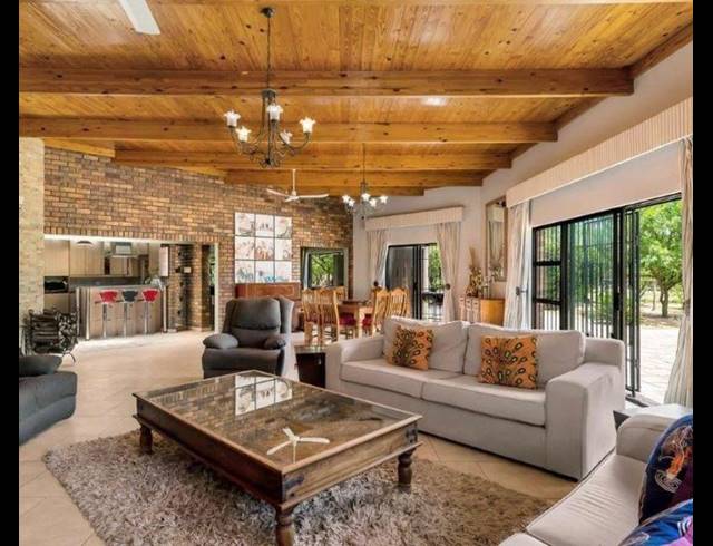 FARM FOR SALE IN CHARTWELL A.H.